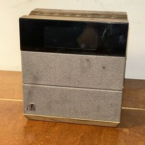 Soundfreaq Sound Rise SFQ-08 Wood Effect Bluetooth Speaker FM Radio Clock C3
